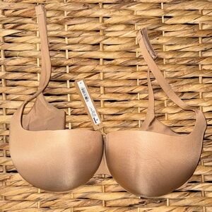 SKIMS NWT balconette Bra